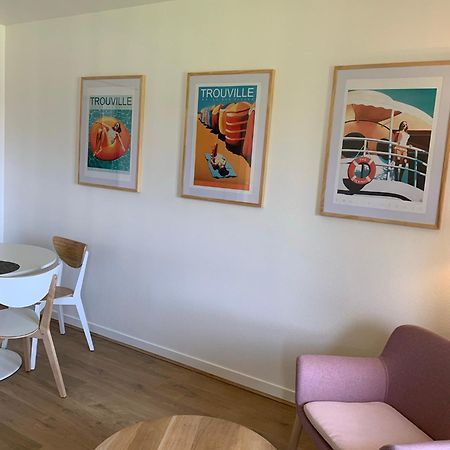 L'Appartement Vue Mer De La Villa Des Rosiers - Trouville Sur Mer ภายนอก รูปภาพ
