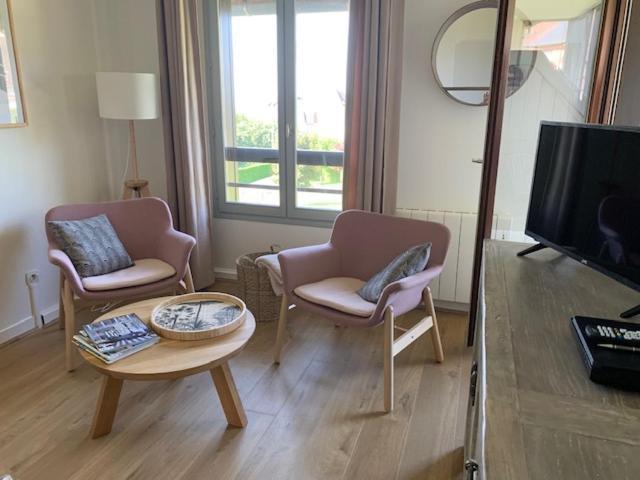 L'Appartement Vue Mer De La Villa Des Rosiers - Trouville Sur Mer ภายนอก รูปภาพ